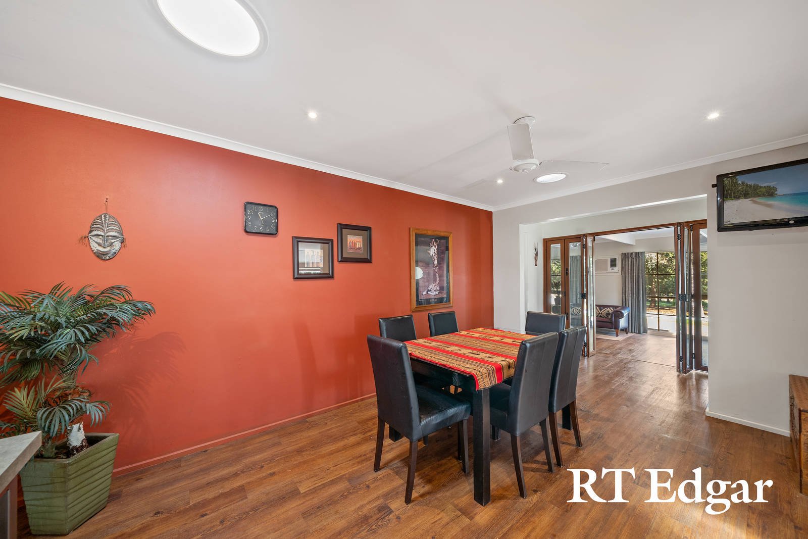 Property Gallery Thumbnail 16