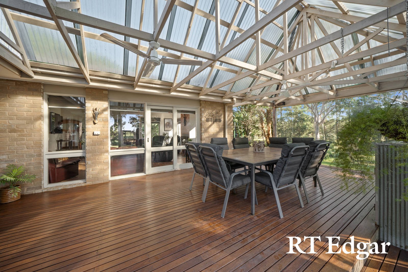 Property Gallery Thumbnail 19