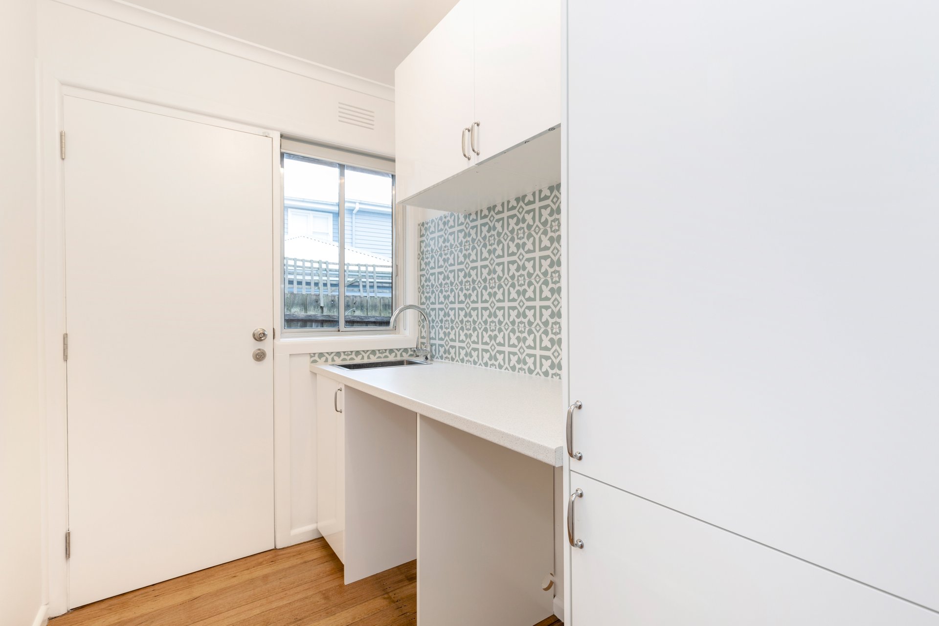 7/5 Travellyn Court, Blackburn South image 6