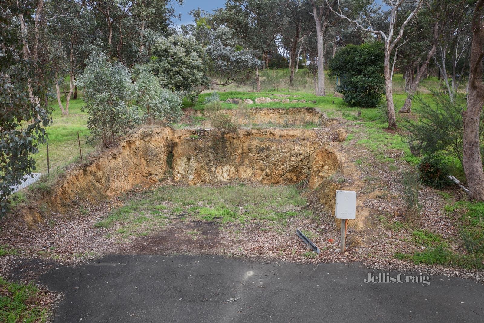 75 Wattletree Road, Eltham North image 1