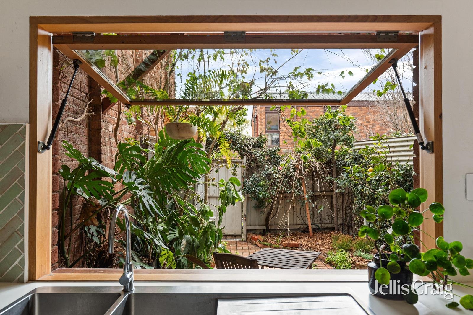 75 Webb Street, Fitzroy image 7