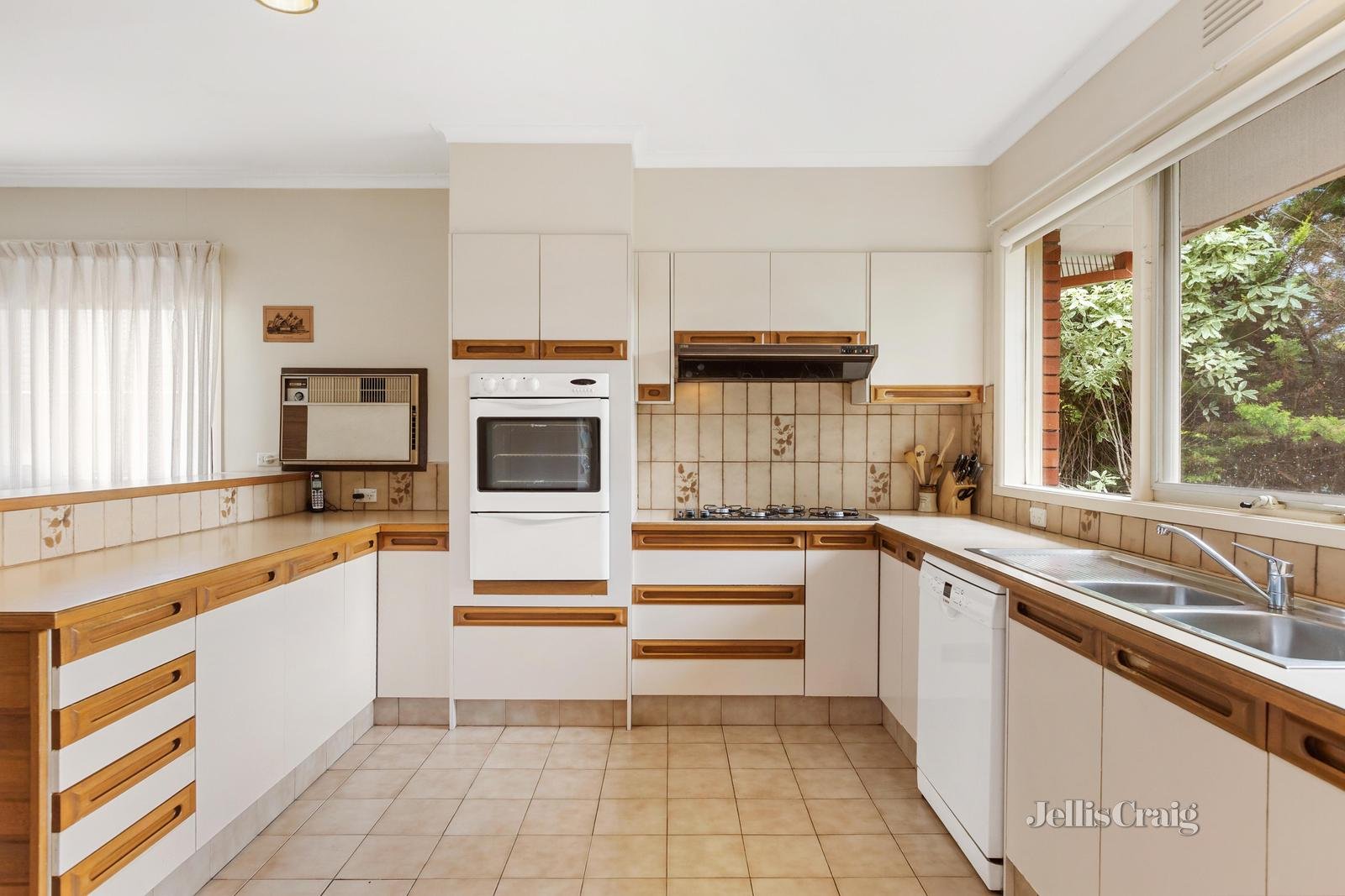 75 Wilsons Road, Doncaster image 4