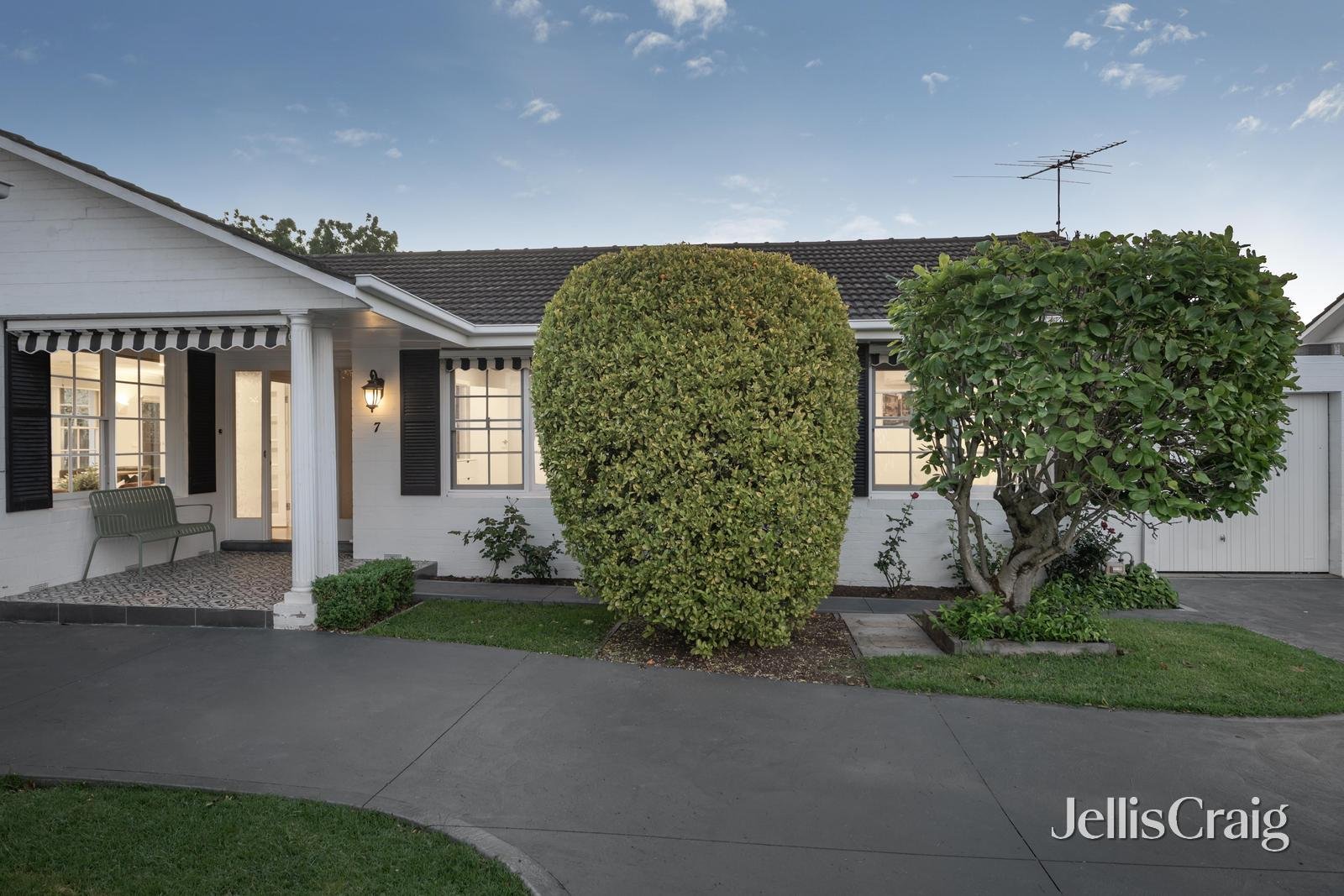 7/50 Grant Street, Malvern East image 2