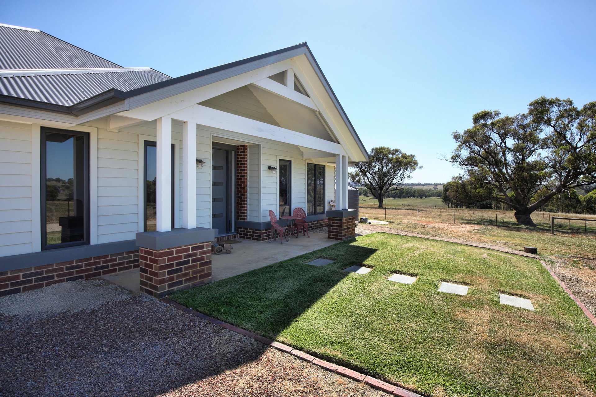 Property Gallery Thumbnail 3