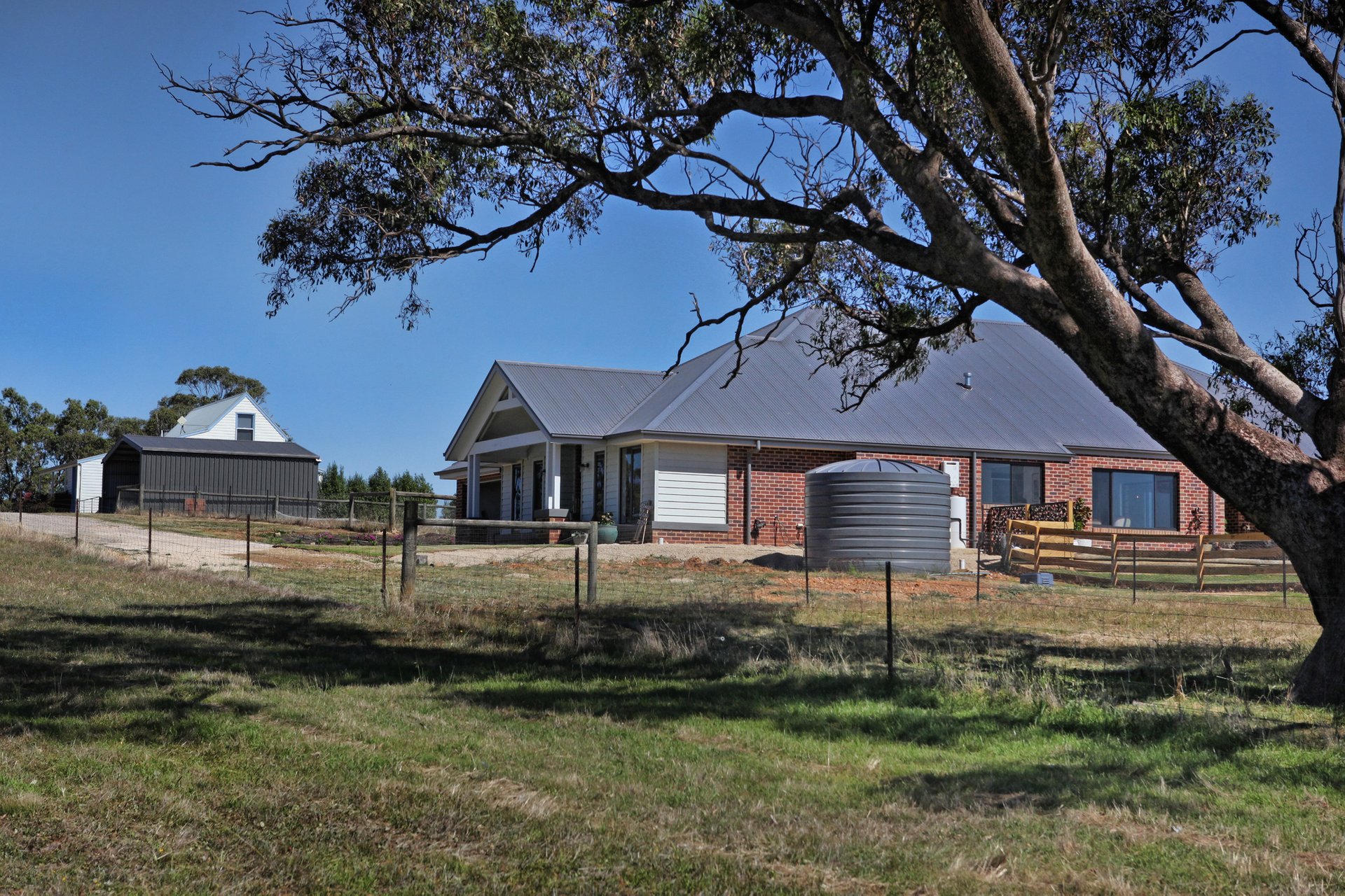 Property Gallery Thumbnail 4