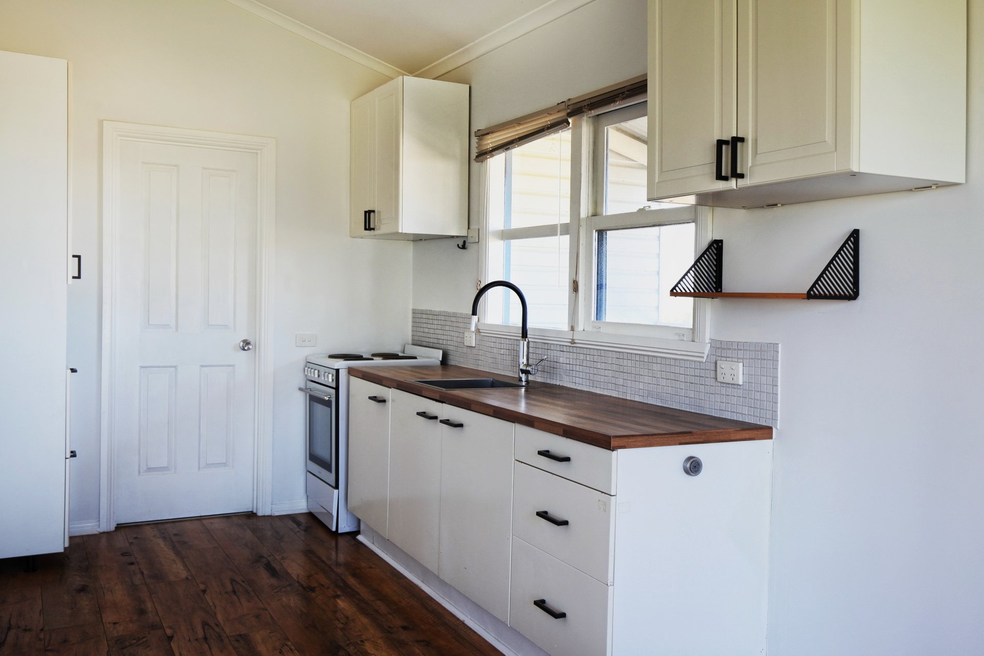 Property Gallery Thumbnail 23