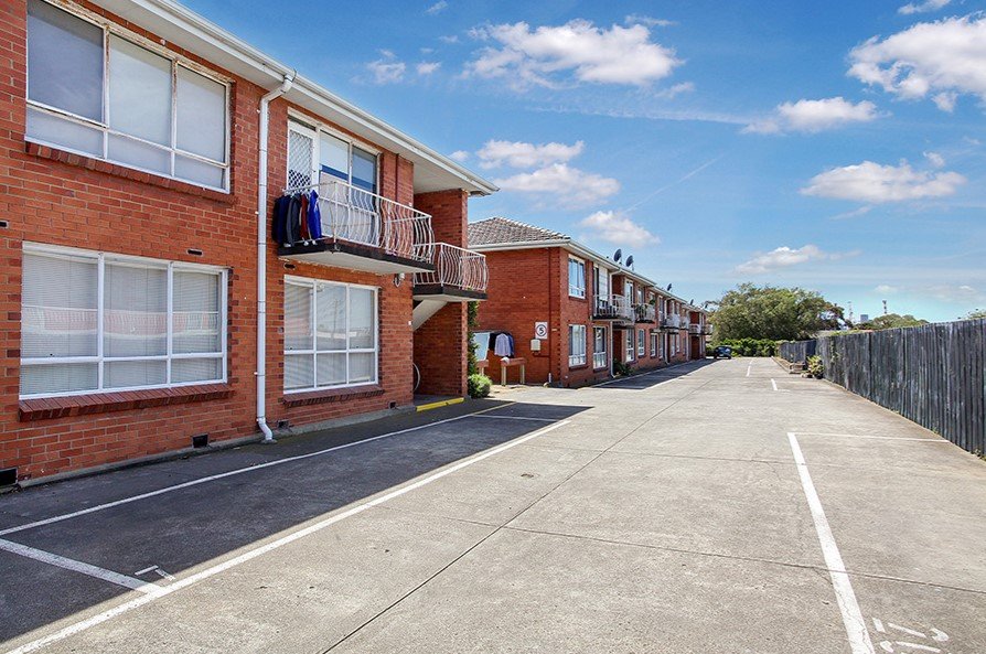 7/51 Stephen Street, Yarraville image 2