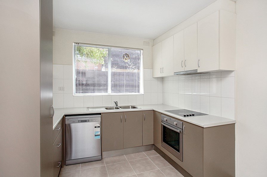 7/51 Stephen Street, Yarraville image 4