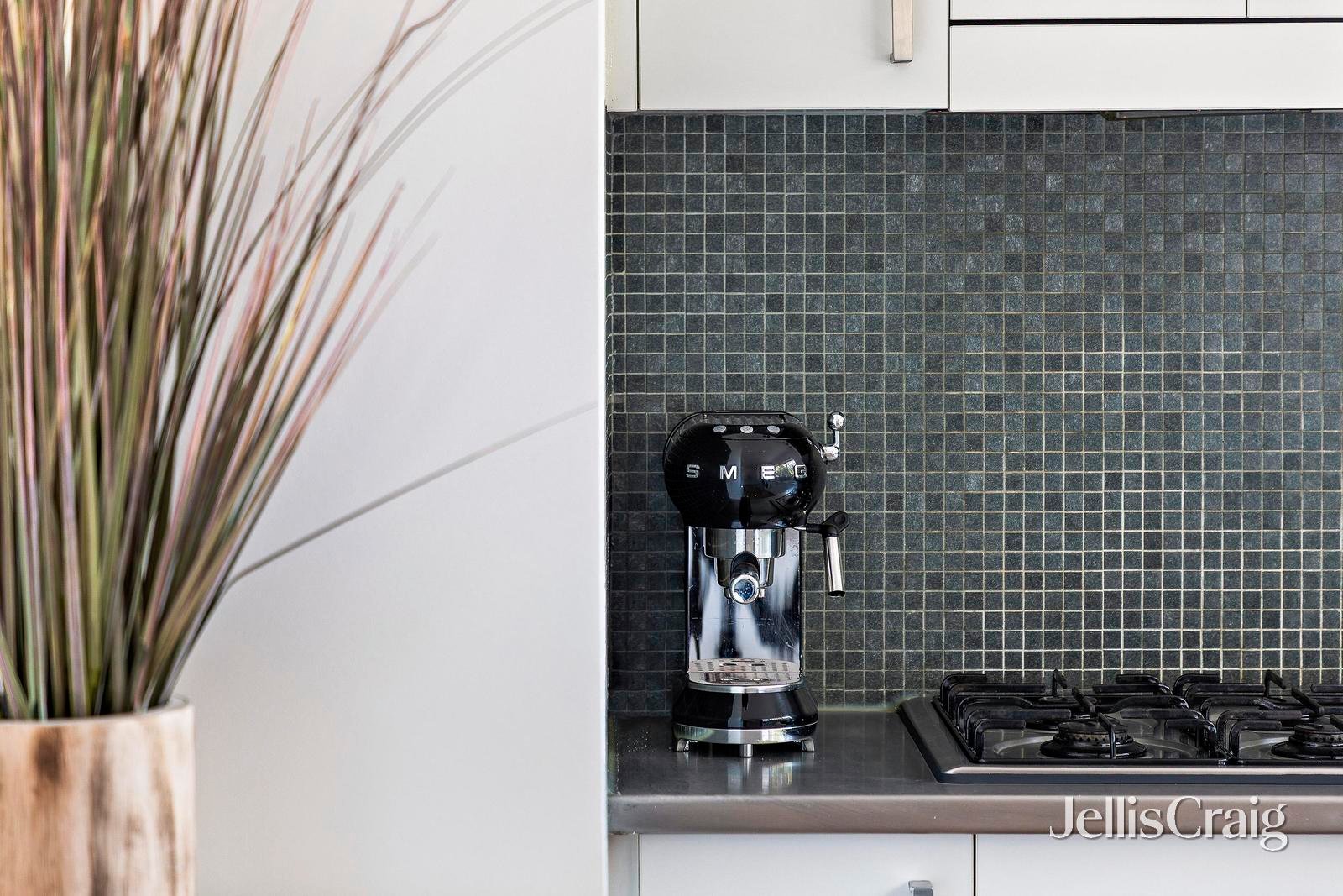 7/52 Clyde Street, St&nbsp;Kilda image 9