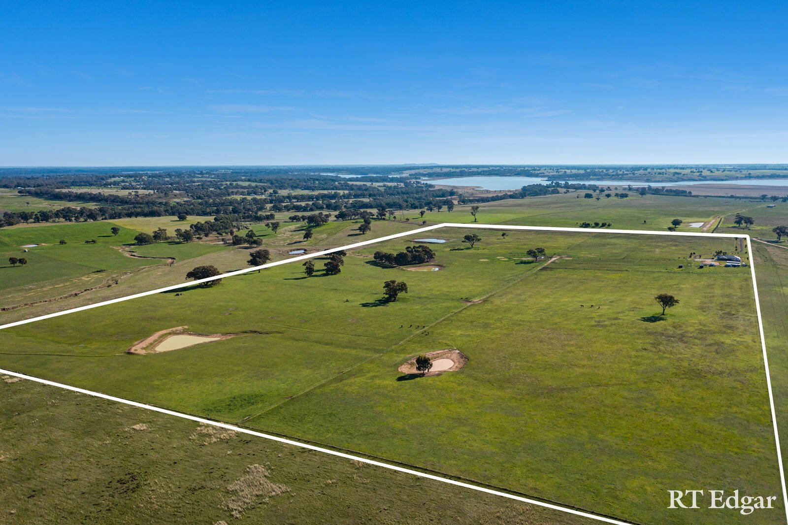 Property Gallery Thumbnail 14