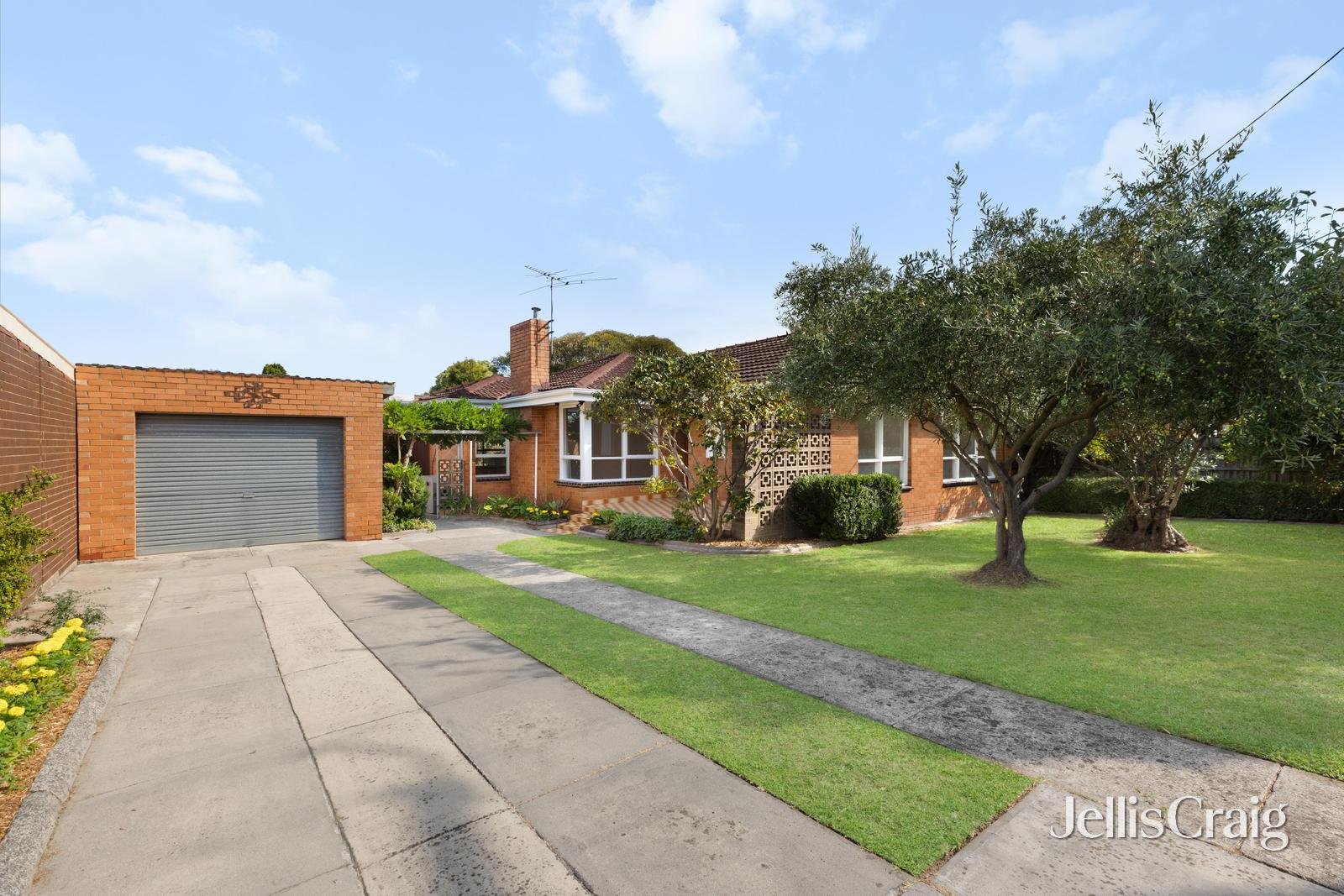 756 Ferntree Gully Road, Wheelers&nbsp;Hill image 1