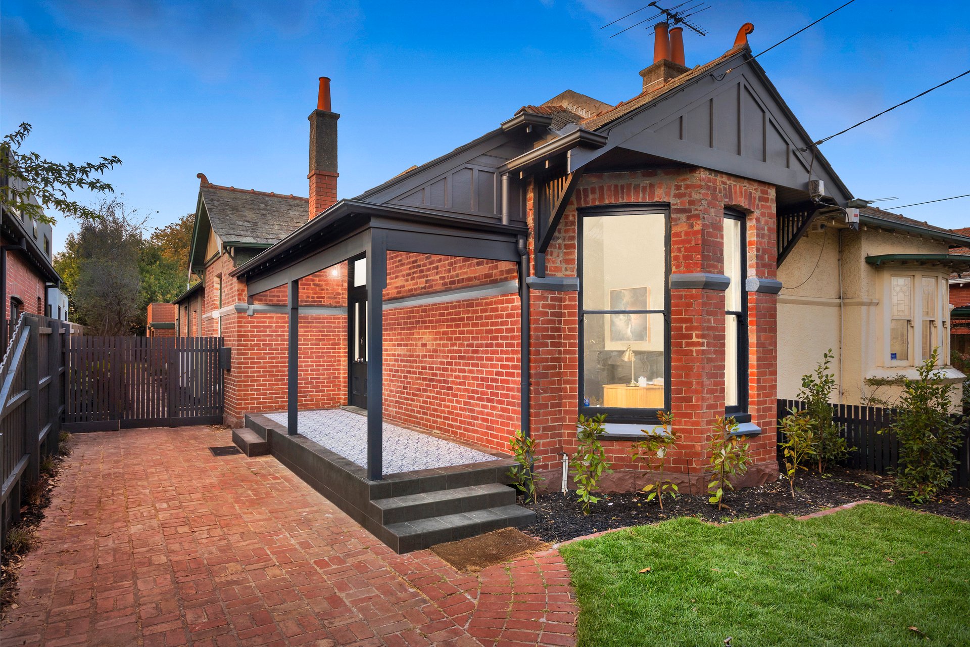 Property Gallery - Main Image