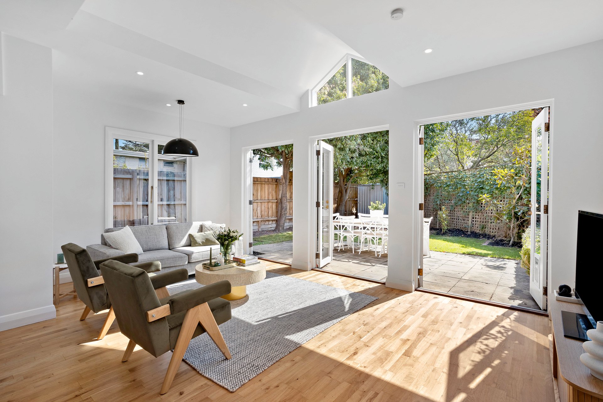 Property Gallery Thumbnail 9