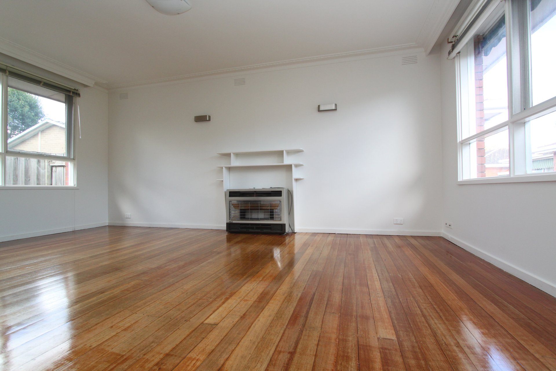 Property Gallery Thumbnail 2