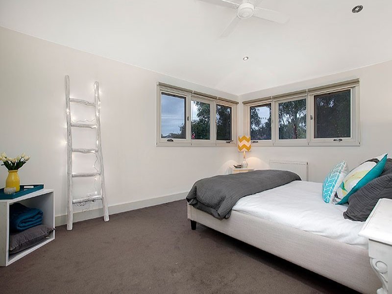 75A Rostrevor Parade, Mont Albert North image 8