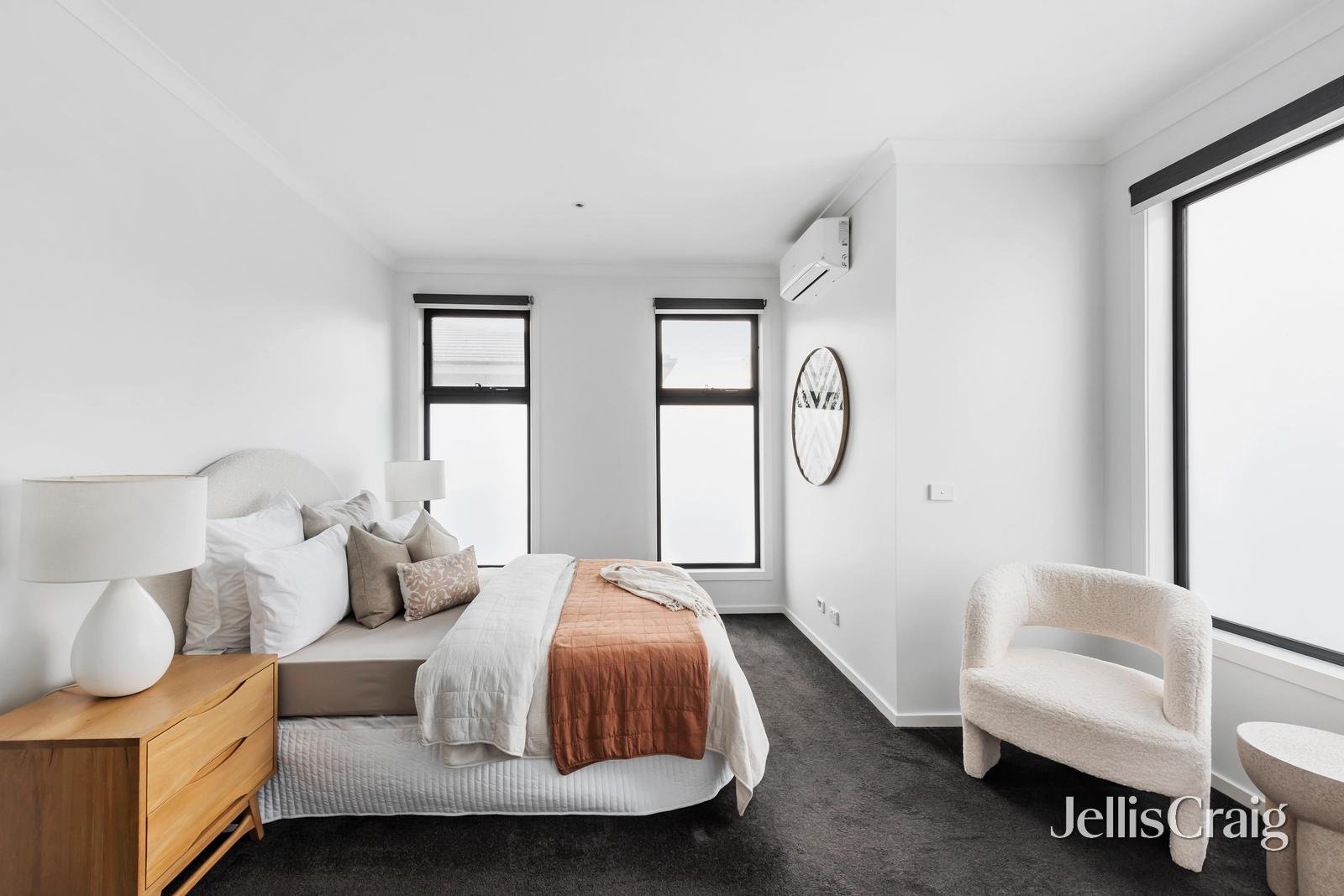 75B Nepean Highway, Mentone image 8