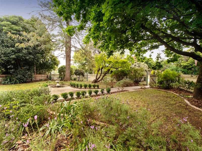 76 Albion Road, Box Hill image 8
