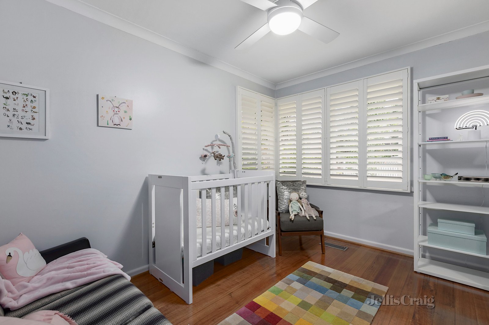 76 Barter Crescent, Forest Hill image 8