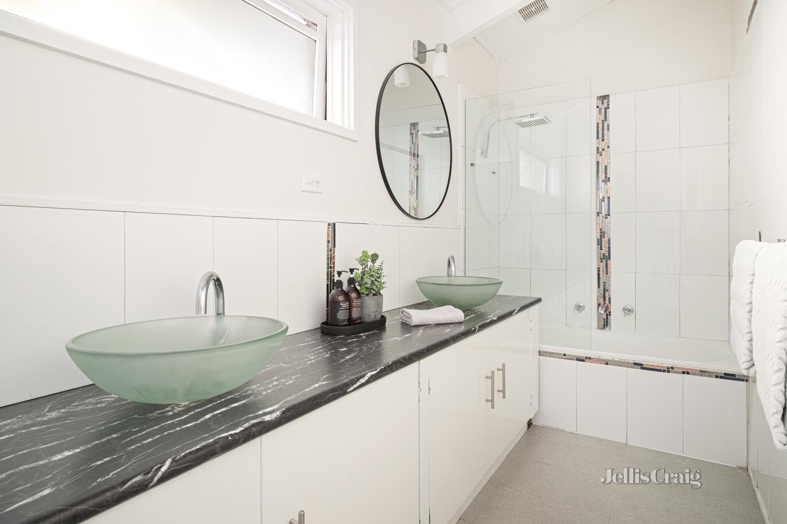 76 Beatrice Street, Cheltenham image 9