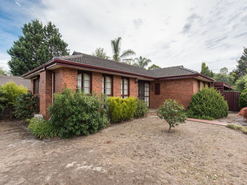 76 Bellara Drive, Mooroolbark image 1