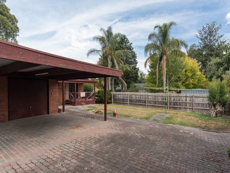 76 Bellara Drive, Mooroolbark image 12