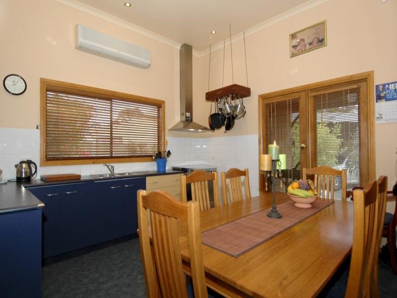 76 Breakwater Road, Breakwater image 2