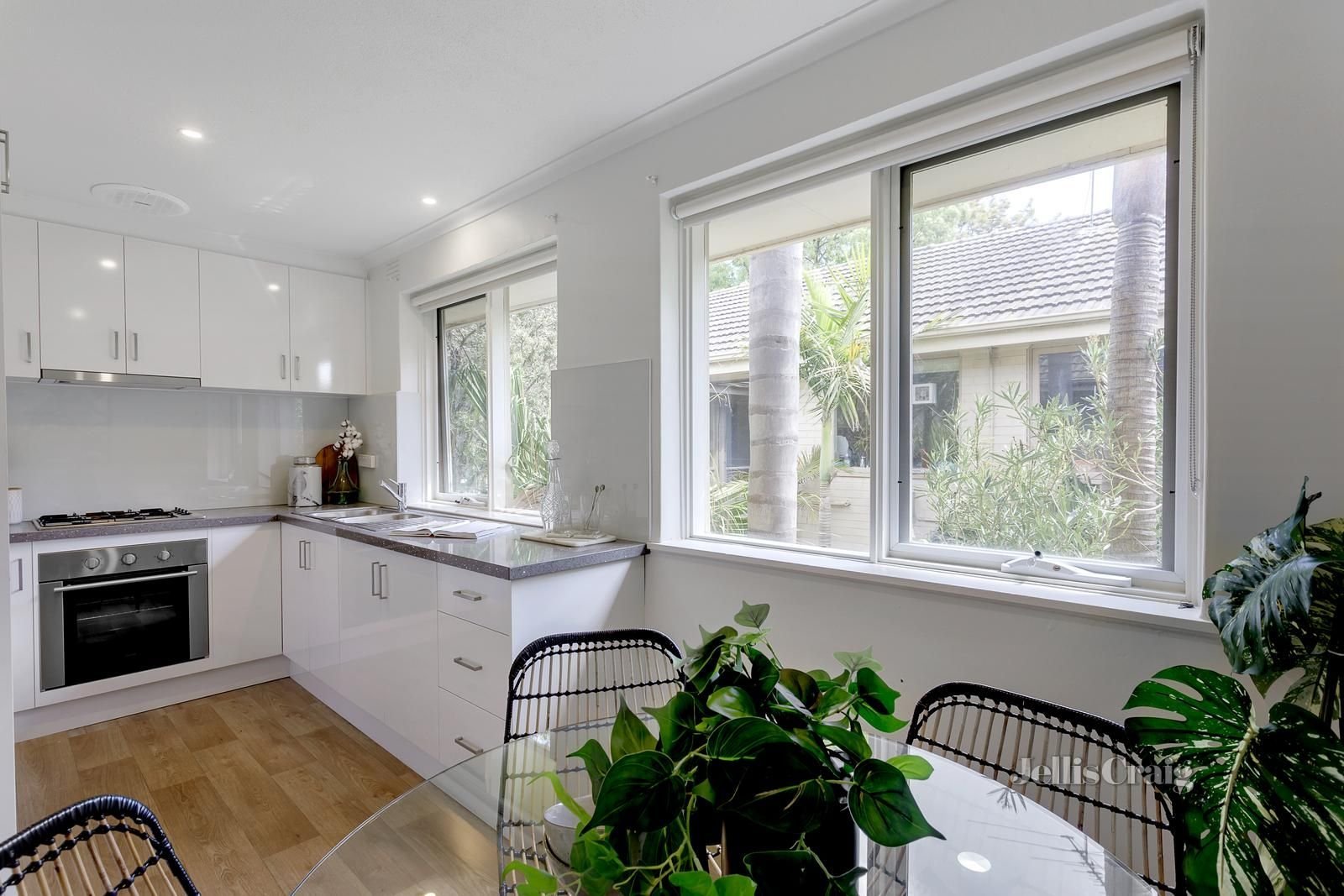 7/6 Brentwood Street, Bentleigh image 4
