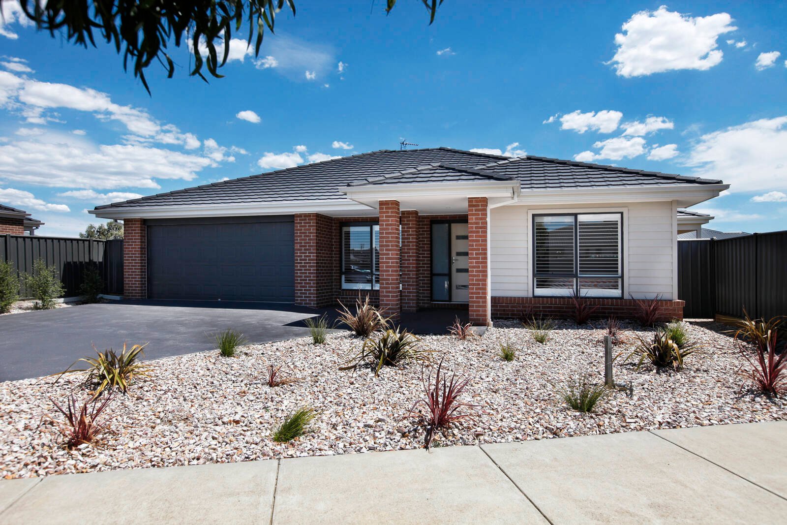 Property Gallery - Main Image