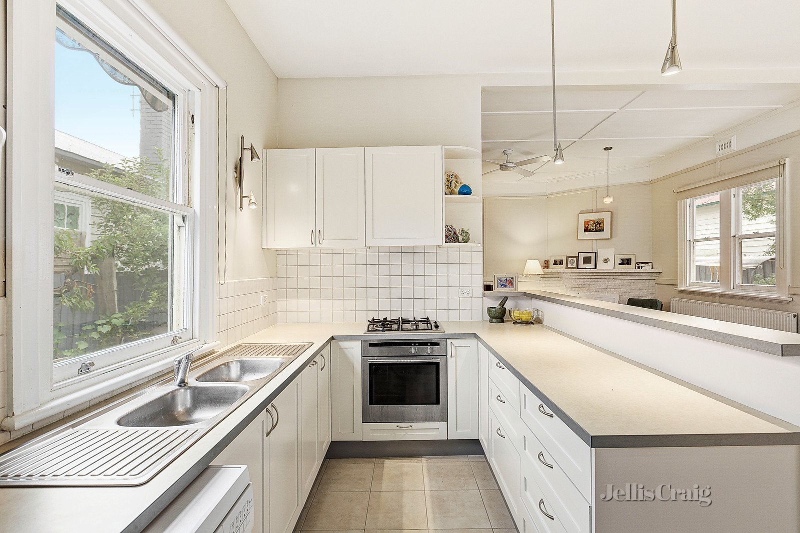 76 Clarendon Street, Coburg image 4