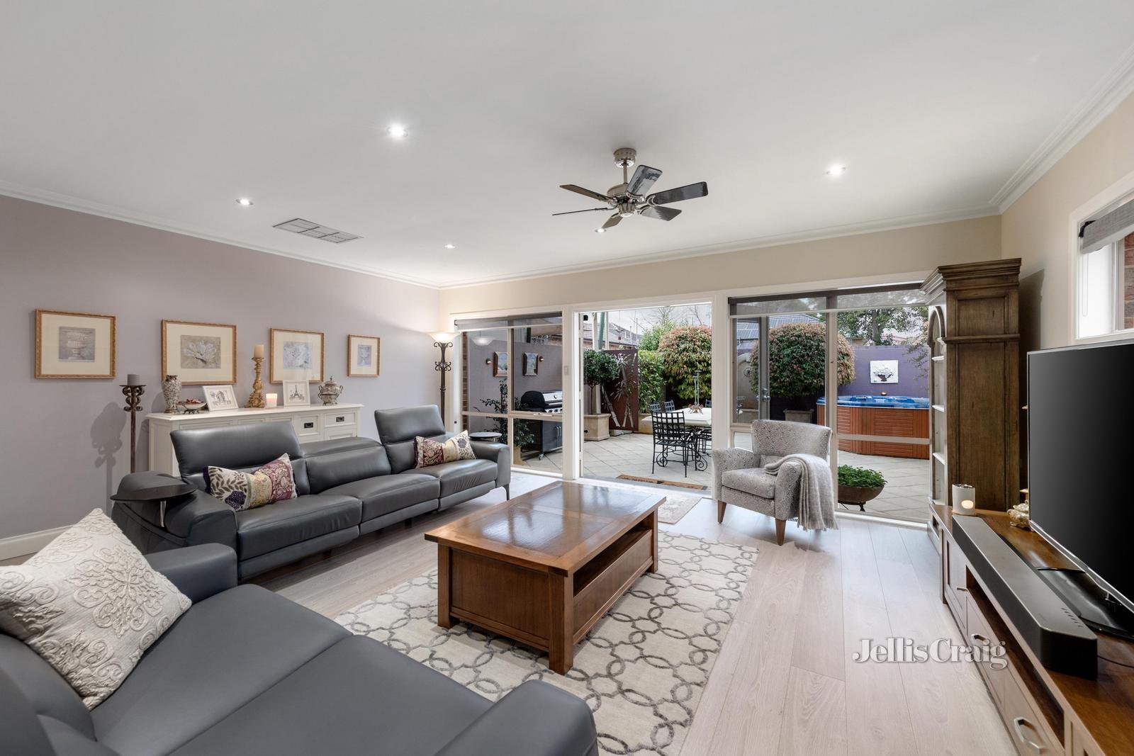 76 Deakin Street, Bentleigh East image 3