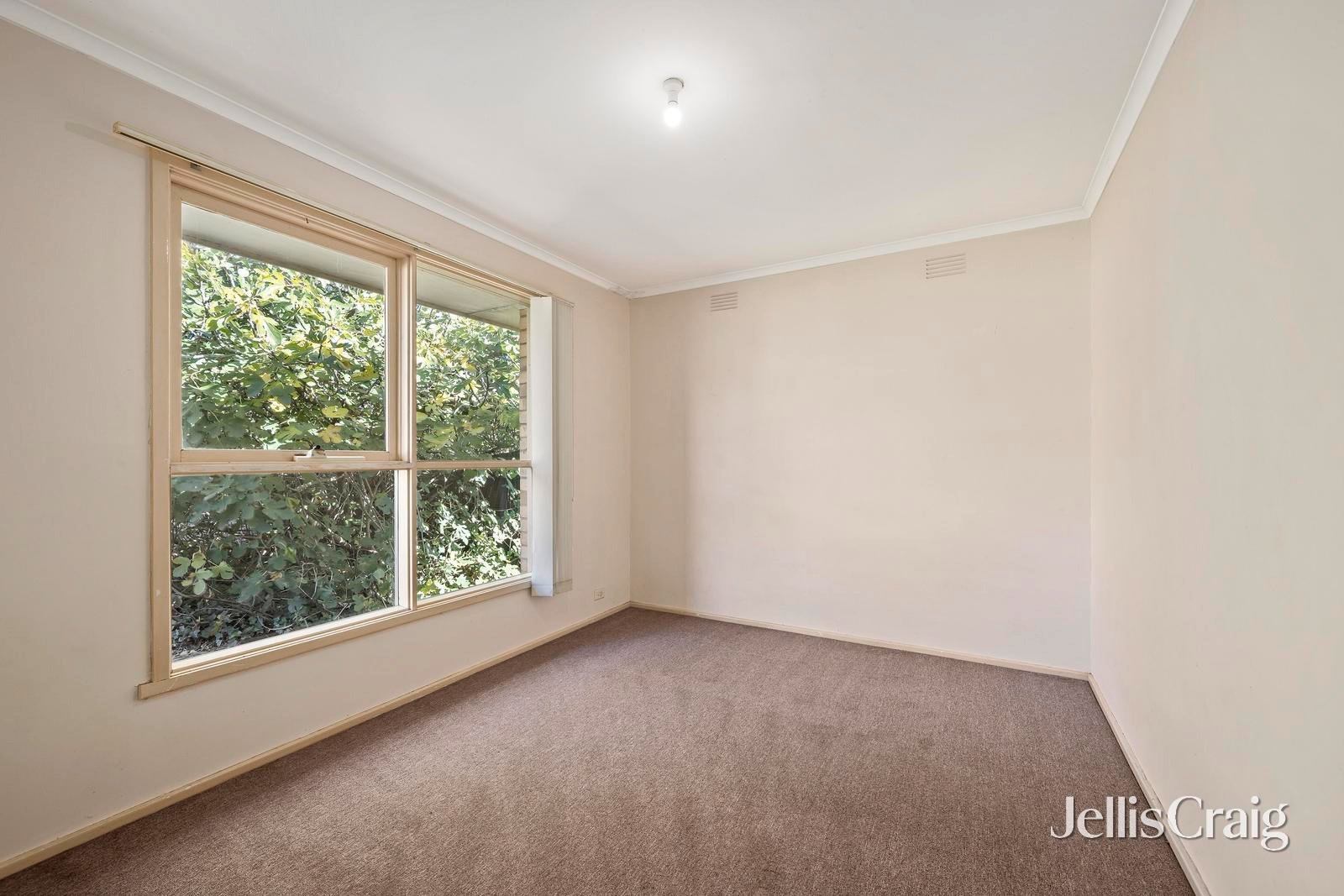 76 Dryden Concourse, Mooroolbark image 7