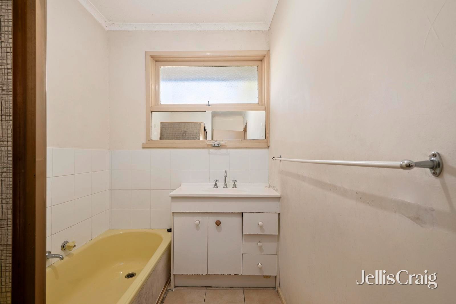 76 Dryden Concourse, Mooroolbark image 8