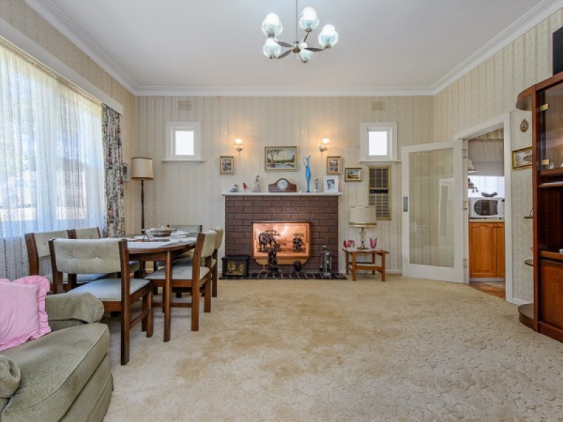 76 Dunloe Ave, Mont Albert North image 2