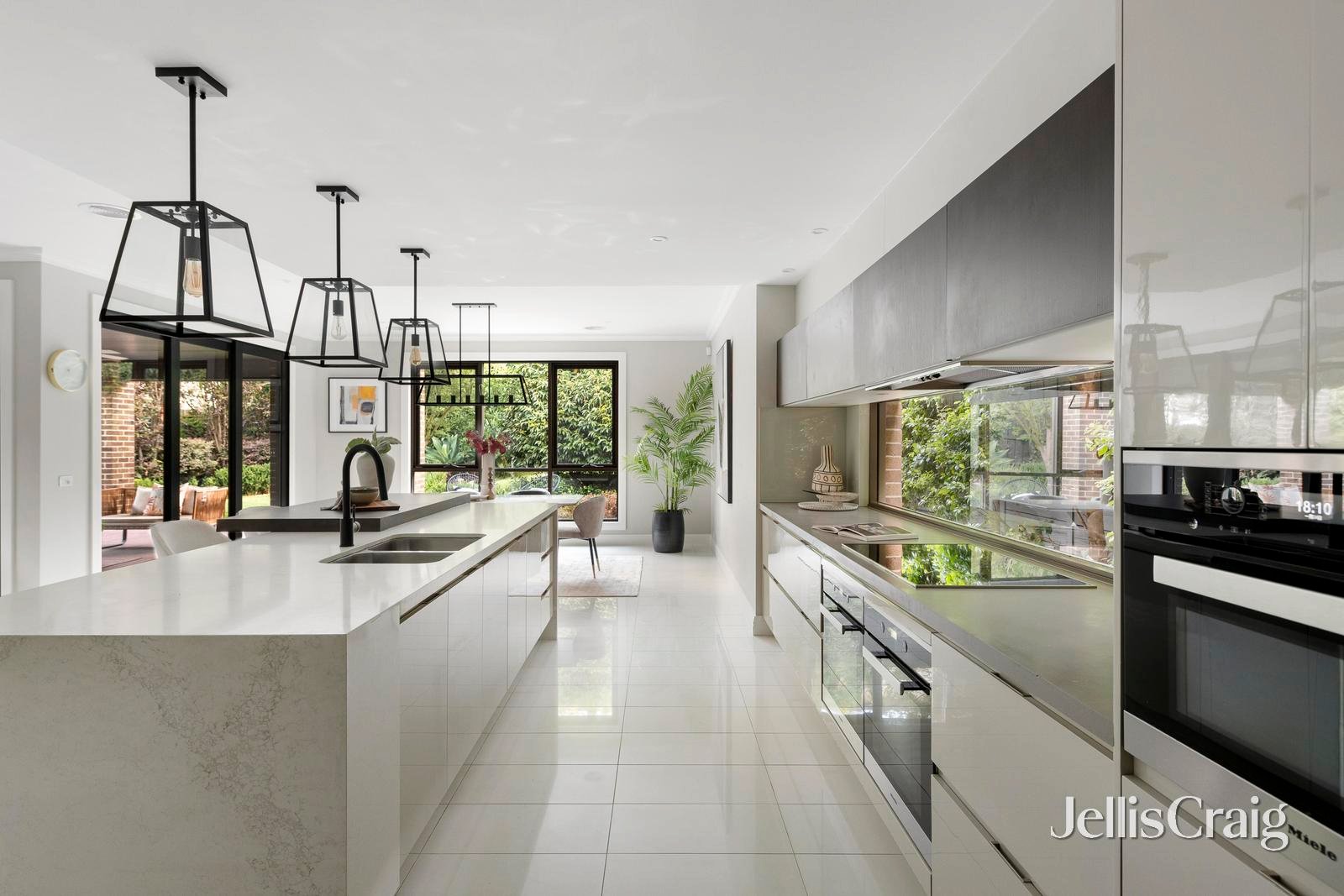 76 Harp Road, Kew image 9