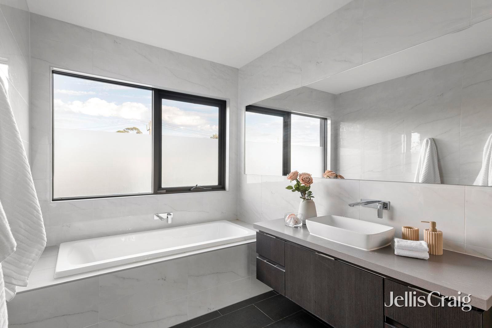 76 Harp Road, Kew image 17