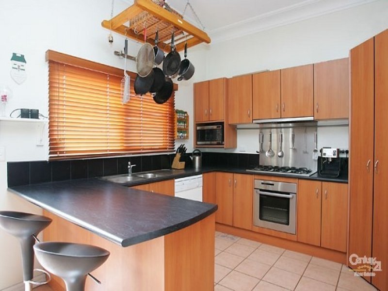 76 Hobson Street, Newport image 5