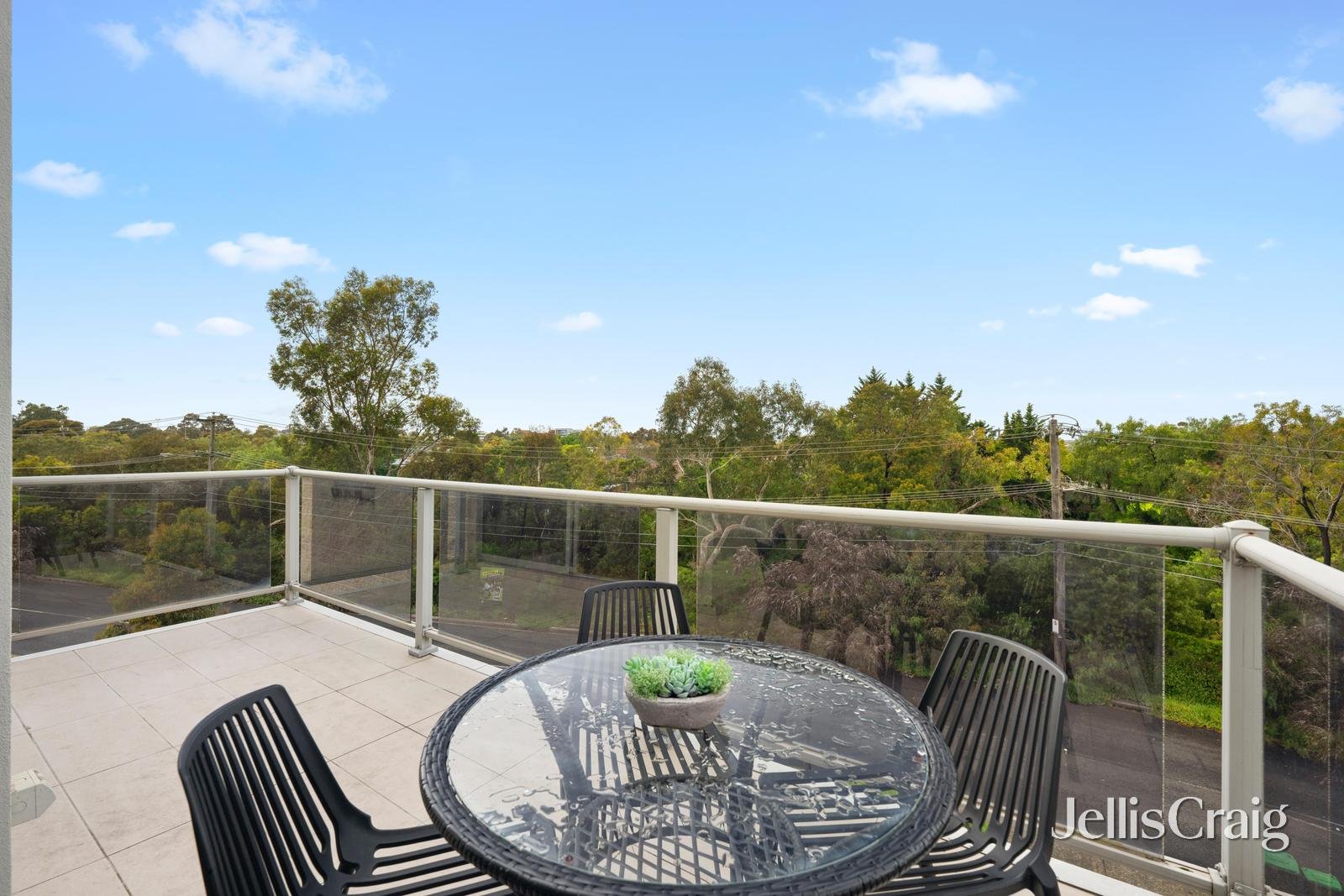 76 Hopetoun Avenue, Brunswick West image 6