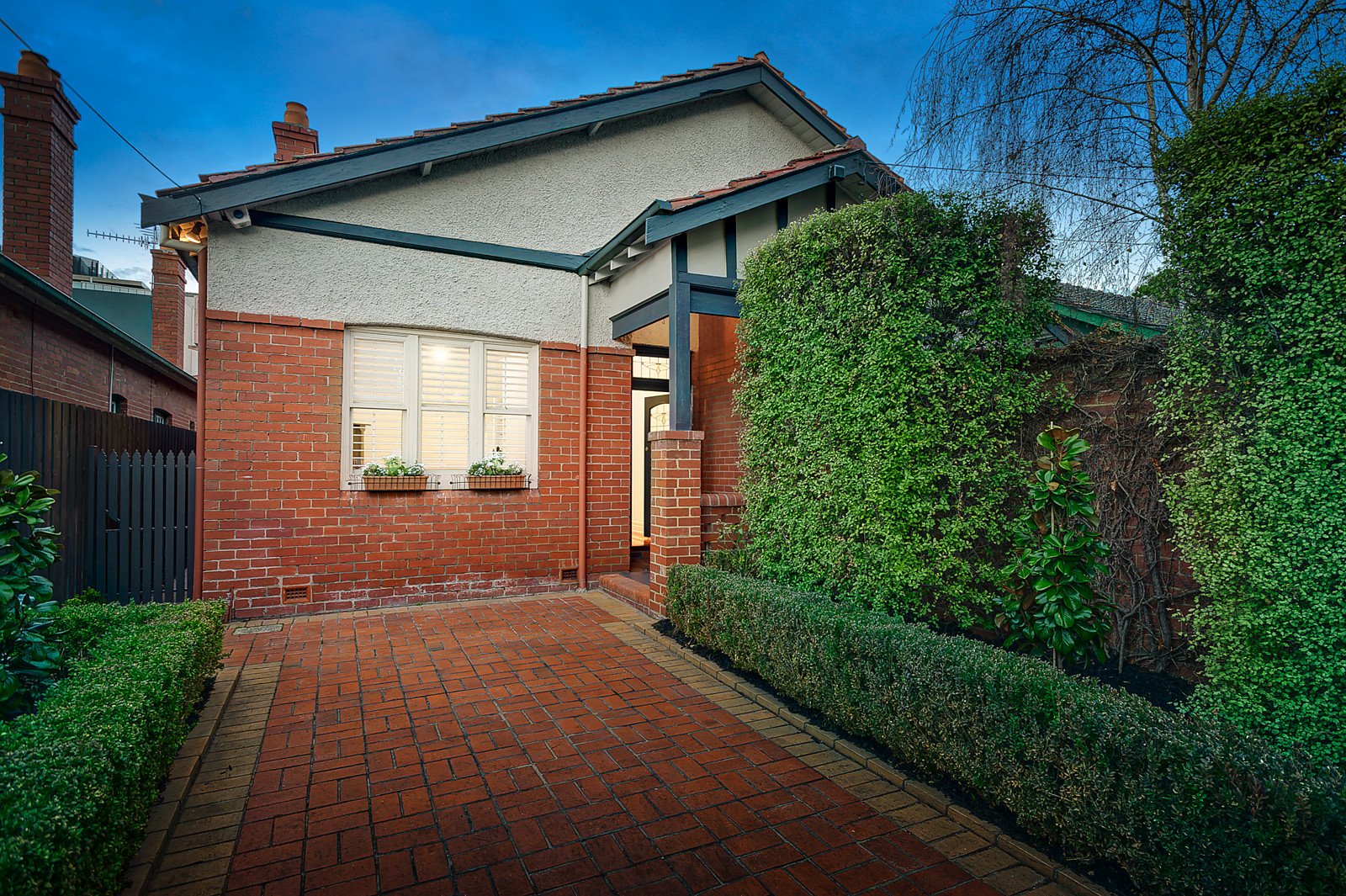 76 Kambrook Road, Caulfield North image 1