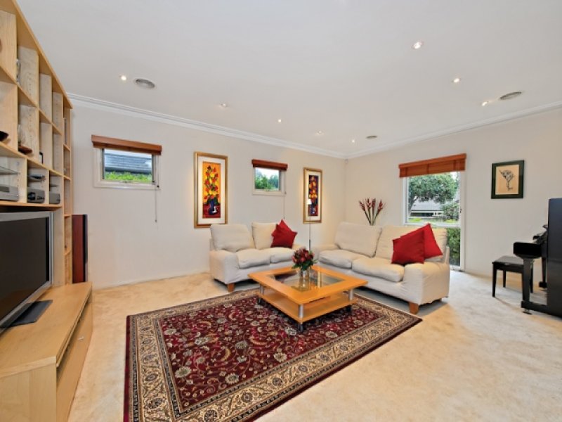 76 Landcox Street, Brighton East image 2