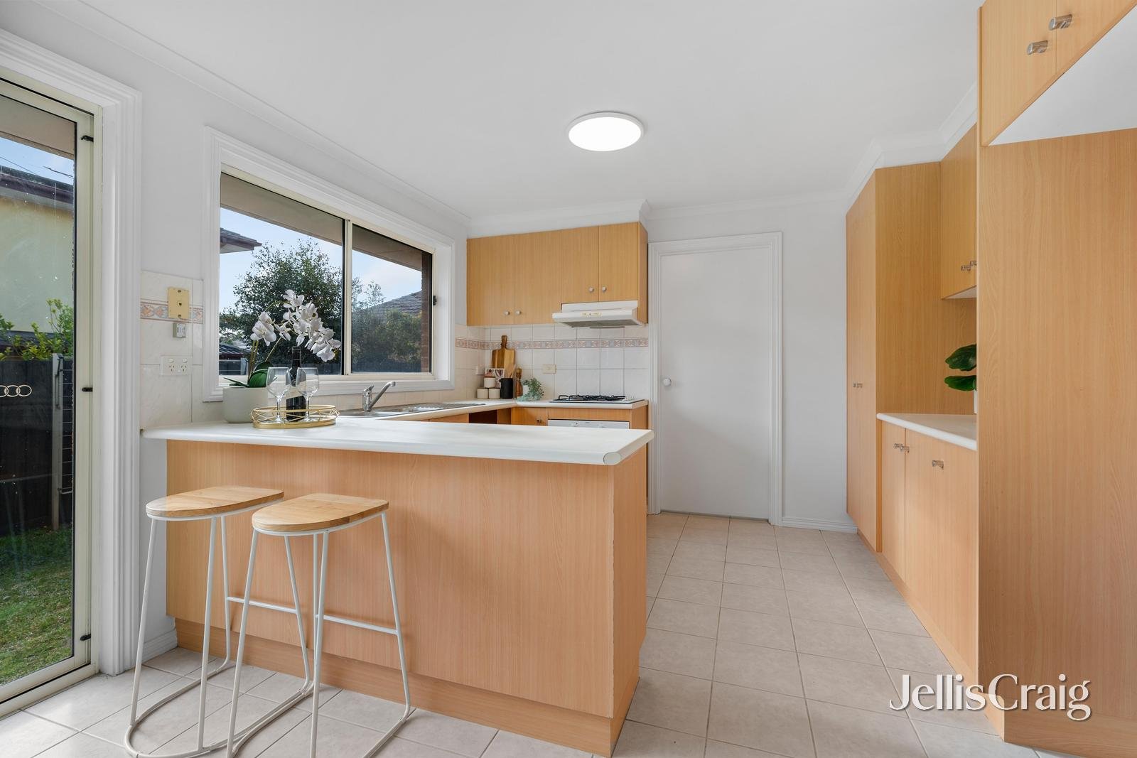 76 Larch Crescent, Mount&nbsp;Waverley image 5