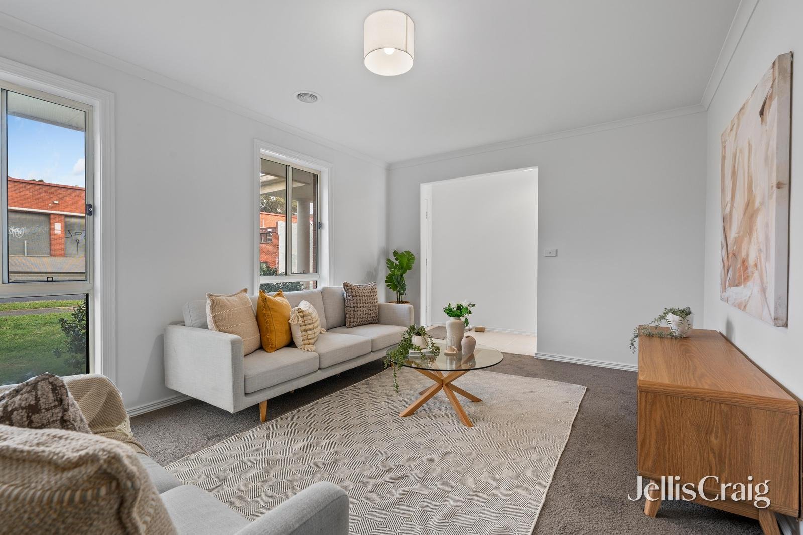 76 Larch Crescent, Mount Waverley image 6