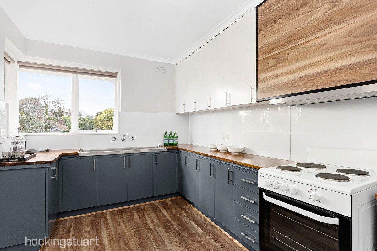 7/6 Leopold Crescent, Mont Albert image 3