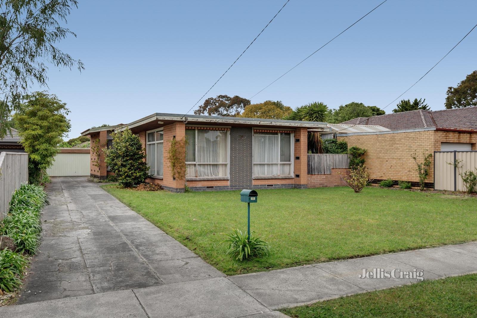 76 Marianne Way, Mount Waverley image 3