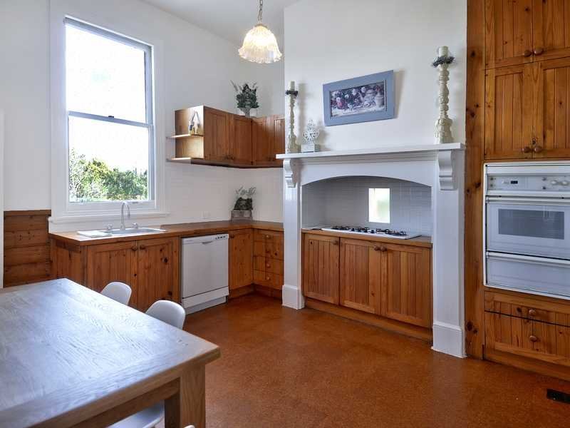 76 Maud Street, Geelong image 3