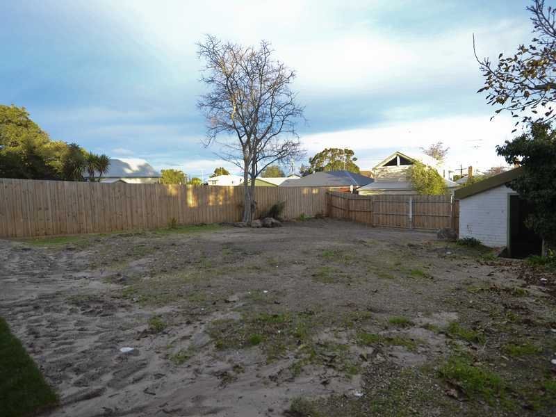 76 Maud Street, Geelong image 11