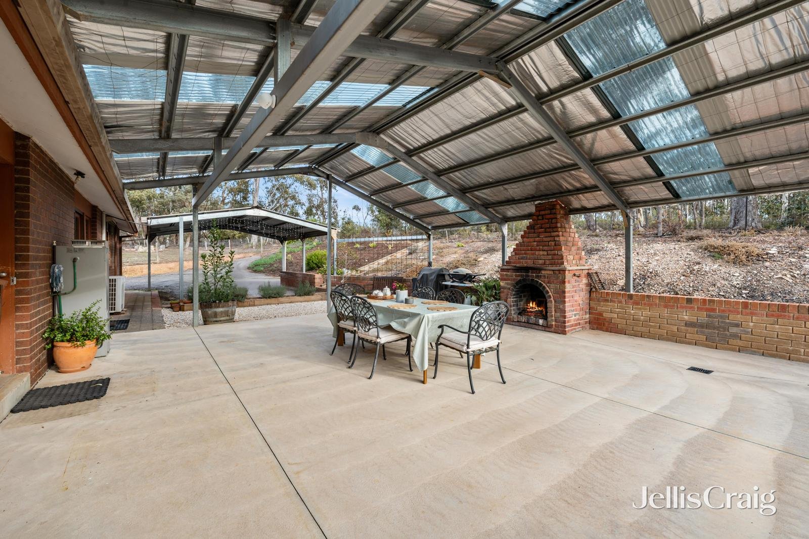 76 Moscript Street, Campbells&nbsp;Creek image 3