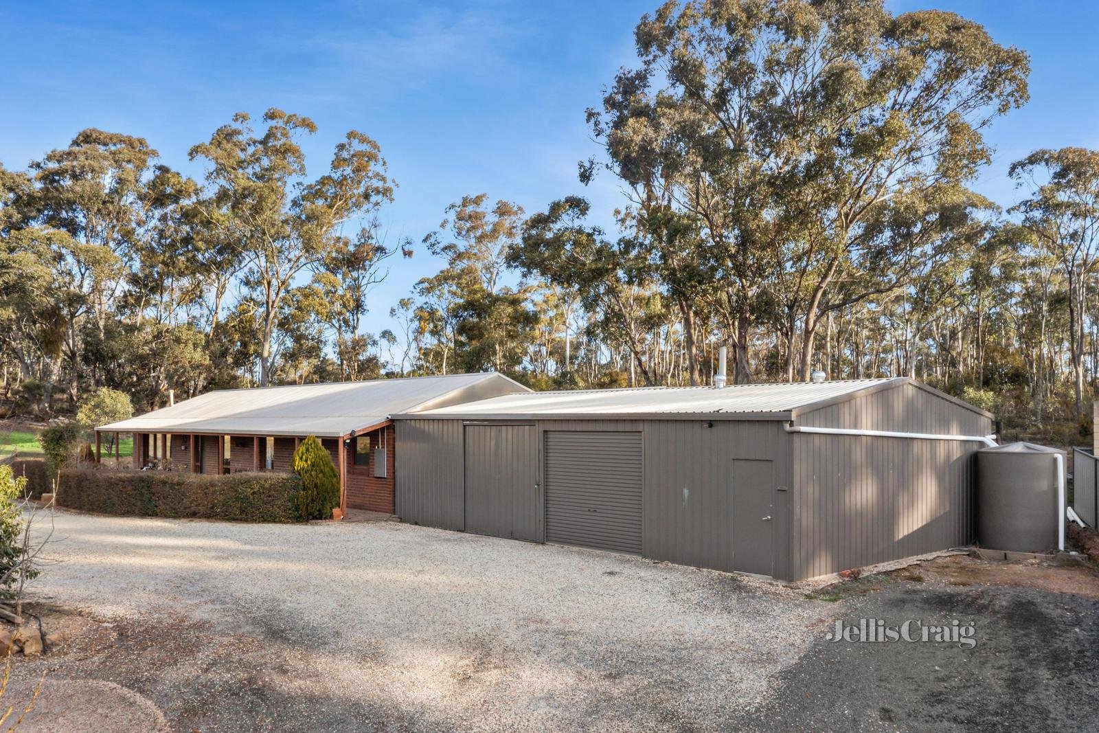 76 Moscript Street, Campbells Creek image 2