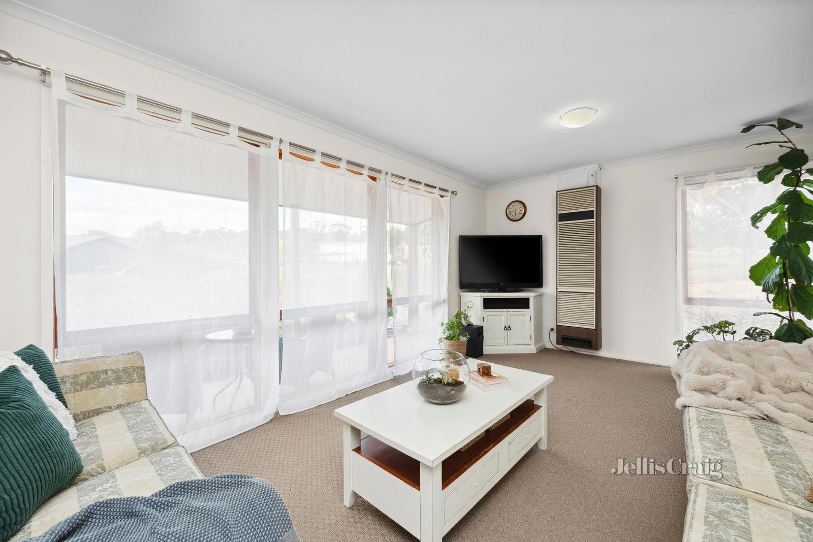 76 Moscript Street, Campbells Creek image 7