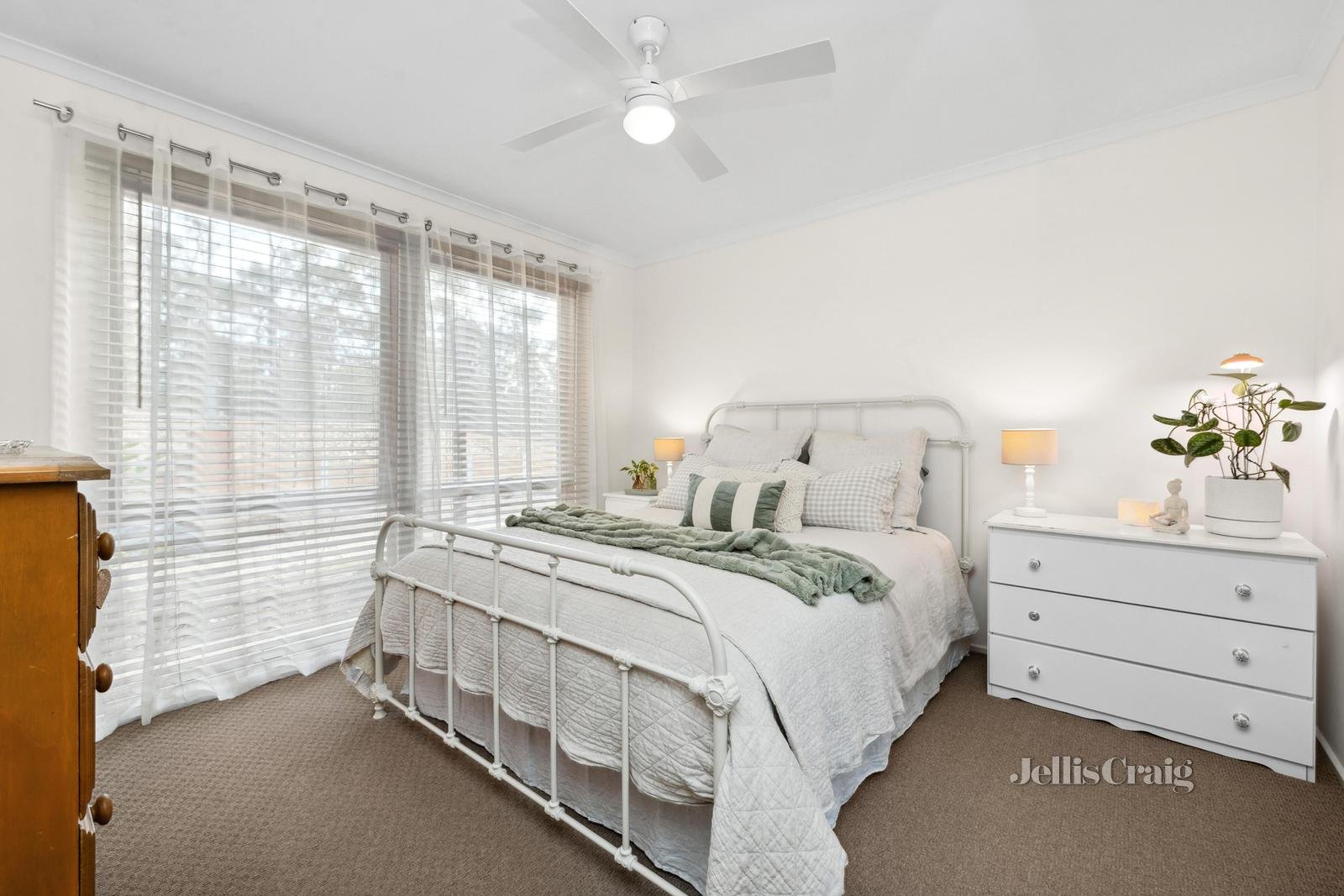 76 Moscript Street, Campbells Creek image 8