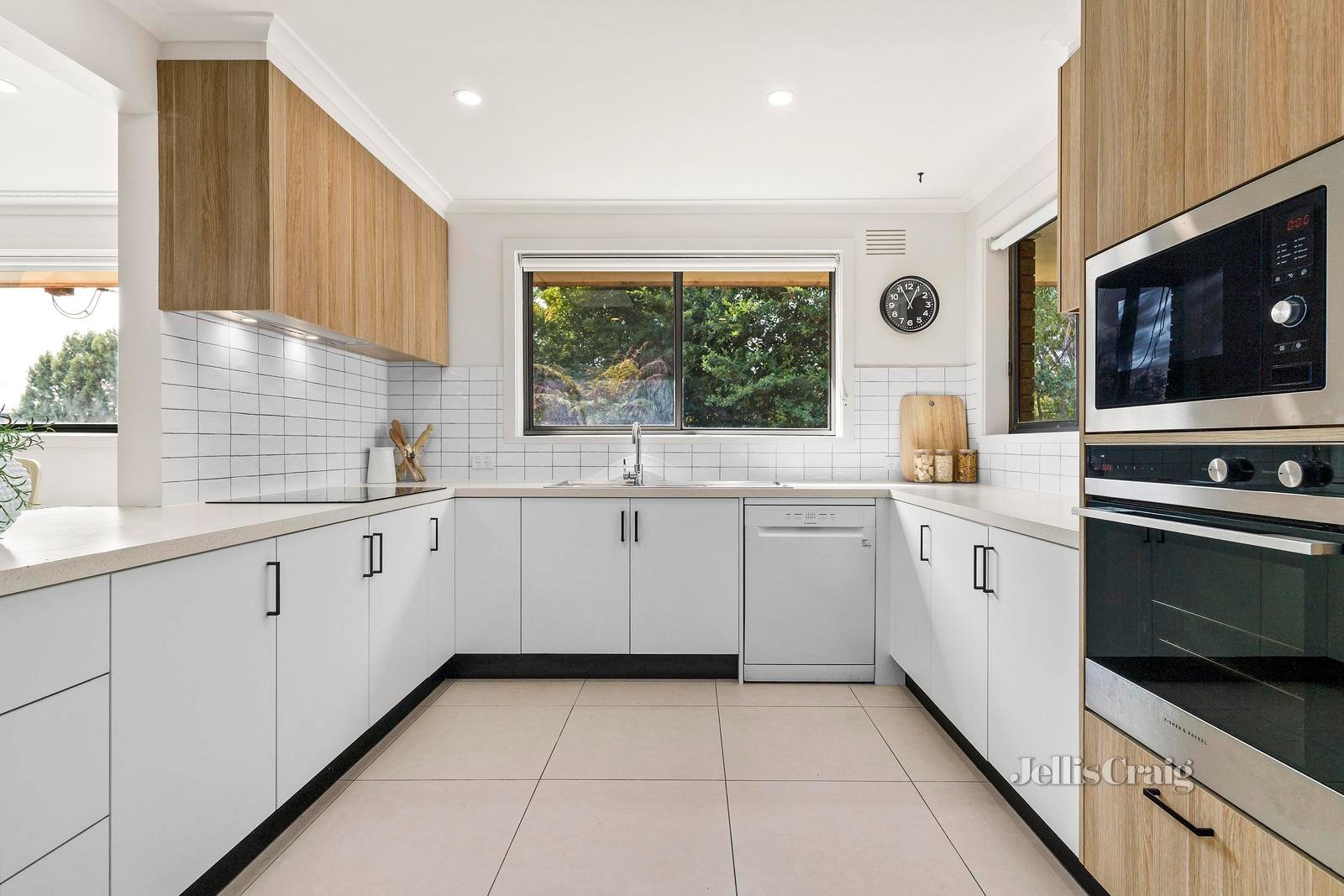 76 Mount View Road, Boronia image 4